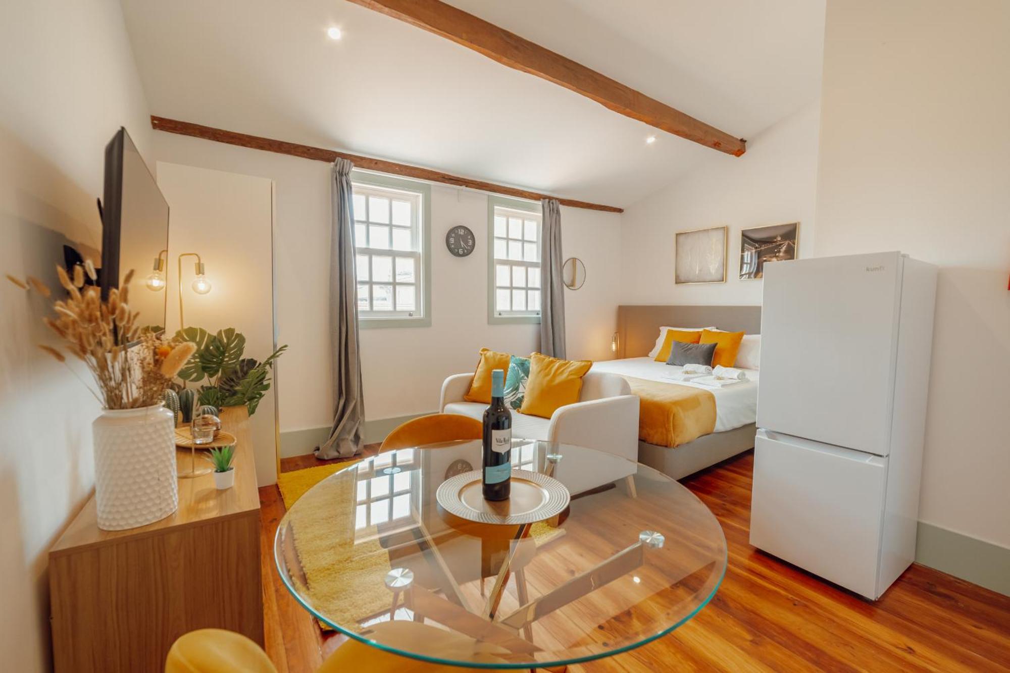 Downtown Suites By Vacationy Porto Exterior photo