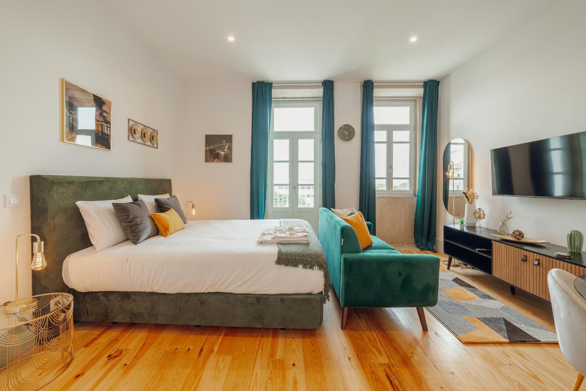Downtown Suites By Vacationy Porto Exterior photo